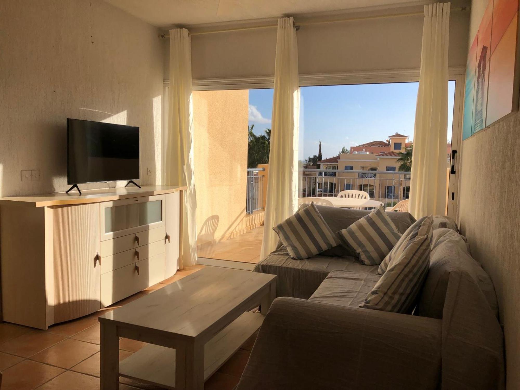 Limnaria Gardens - 1 Bedroom, Sunny Apartment With Stunning Pool Views Paphos ภายนอก รูปภาพ